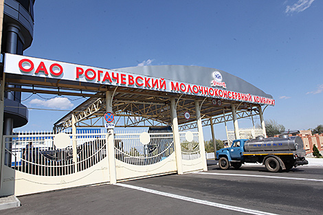 Молочные консервы Рогачевского МКК впервые отгрузили в Иорданию