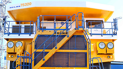 БЕЛАЗ поставит в Чили 18 карьерных самосвалов