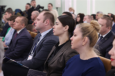 Сотрудничество бирж и промпредприятий: ряд документов подписан на бизнес-форуме в Санкт-Петербурге