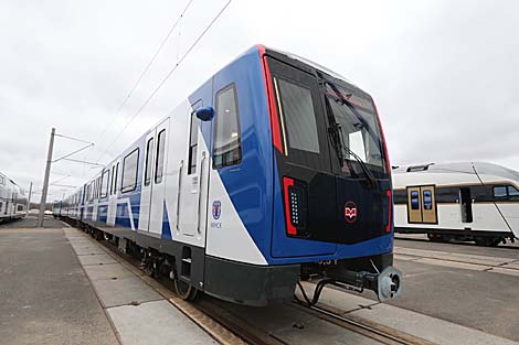 Stadler и Минский метрополитен презентовали поезд для столичной подземки