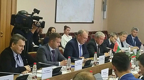 Взлетная полоса, жилой квартал, дороги - Семашко о возможном участии Беларуси в проектах Великого Новгорода