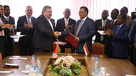 Беларусь поставит в Судан зернохранилища на 60 млн евро