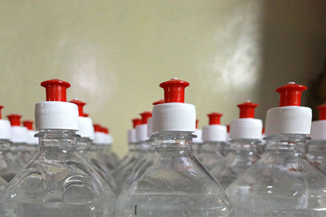 Бобруйский завод биотехнологий с начала года увеличил производство антисептиков почти в три раза