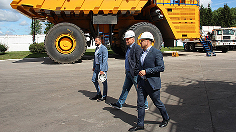 Кольский ГМК заинтересовался погрузочно-доставочными шахтными машинами БЕЛАЗа