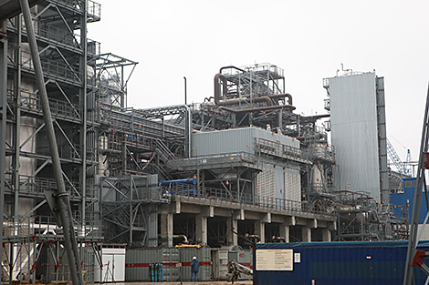 Мозырский НПЗ завершает строительство новой технологической печи на битумной установке