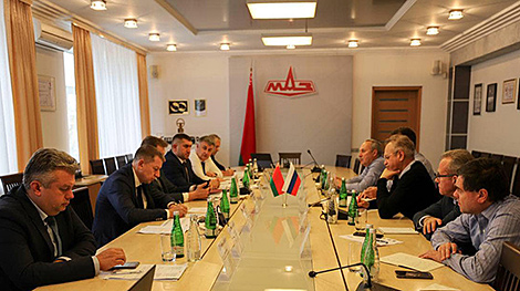 МАЗ и Ярославский моторный завод обсудили сотрудничество на следующий год
