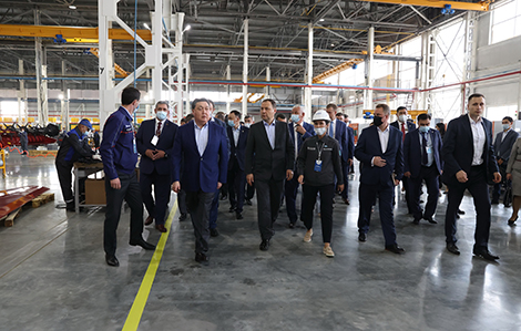 Промпредприятия Беларуси и Казахстана намерены подписать крупные контракты