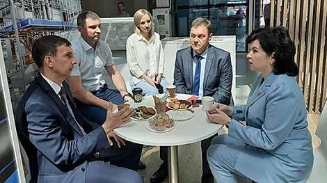 Беларусь обсудила с Оренбургской и Тульской областями сотрудничество в легкой промышленности