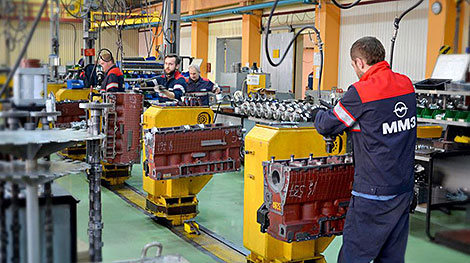 Минский моторный завод увеличил поставки двигателей на Кубу