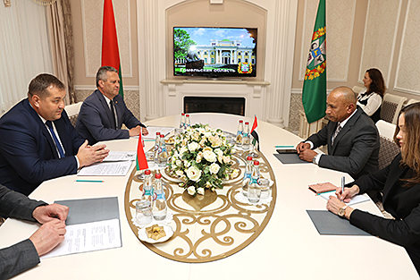 Посол: ОАЭ могут стать воротами для продвижения белорусских товаров на рынки разных стран