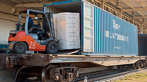 Светлогорский ЦКК впервые отправляет сульфатную беленую целлюлозу в Китай по железной дороге