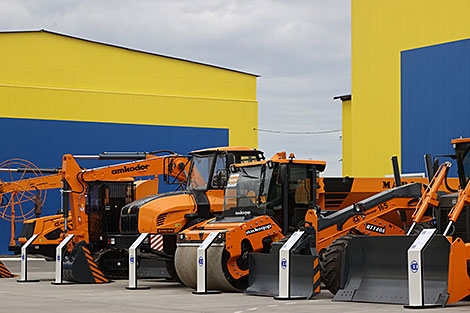 Беларусь готова поставлять в Никарагуа пассажирскую, грузовую и дорожно-строительную технику