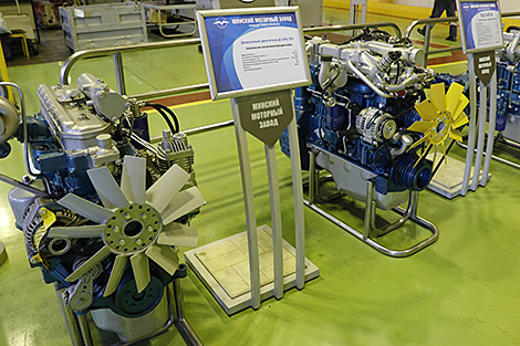 Минский моторный завод представил продукцию на выставке в Казахстане