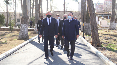 Гянджинский автозавод намерен усилить сотрудничество с белорусскими предприятиями