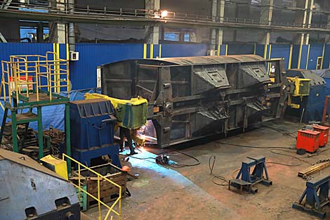Могилевский вагоностроительный завод впервые поставит подвижной состав в Литву