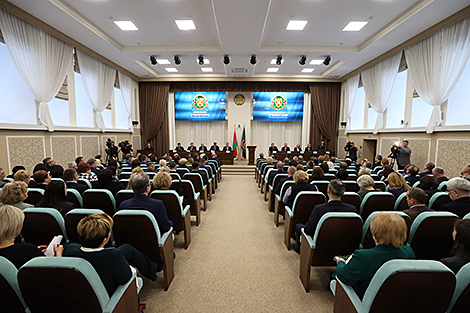 Головченко: налоговая политика должна стимулировать экономический рост