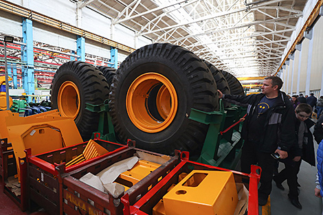 БЕЛАЗ за пять лет посетили более 117 тыс. промышленных туристов