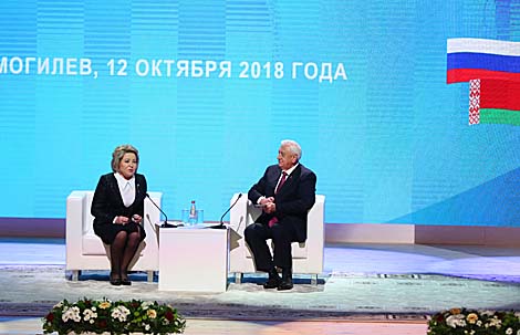 Мясникович и Матвиенко рассчитывают на решение вопроса об отмене роуминга между Беларусью и Россией