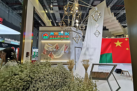 Язык танца и соломоплетение. Беларусь на масштабной выставке в Шанхае знакомит с национальными традициями