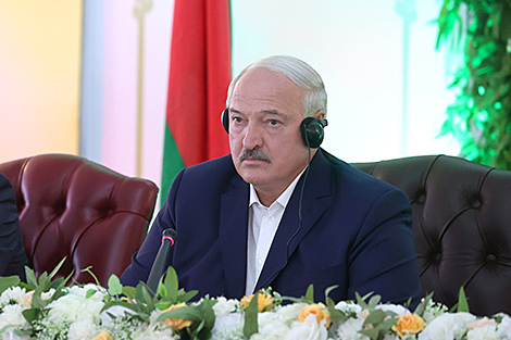Лукашенко в Зимбабве обсудил в том числе перспективы сотрудничества с Мозамбиком