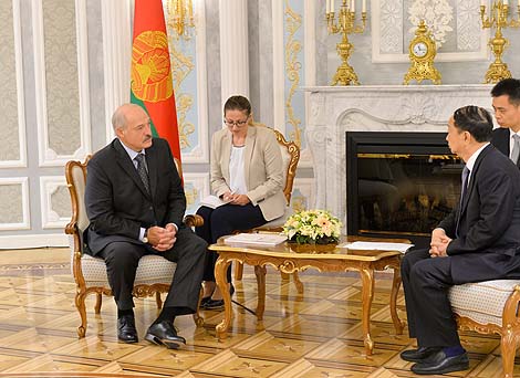 Лукашэнка даручыў стварыць у Беларусі дзяржкампанію на прынцыпах кітайскай карпарацыі CITIC Group
