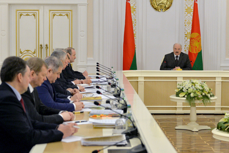 Лукашэнка: На змену глабальнай інтэграцыі прыходзіць усведамленне першаснасці нацыянальных інтарэсаў