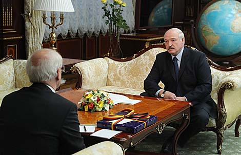 Лукашэнка адзначае ўклад Германіі і яе пасла ў нармалізацыю адносін Беларусі з ЕС