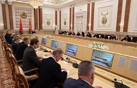 Лукашэнка: ёсць варыянт праекта новага Асноўнага закона