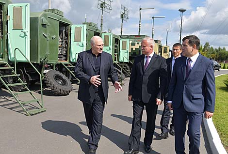 Лукашэнка наведаў аб'ект урадавай сувязі КДБ