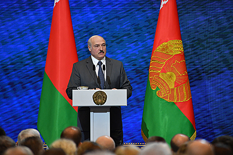 Лукашэнка: сістэма адукацыі з'яўляецца найважнейшай стратэгічнай галіной краіны, а не сферай паслуг