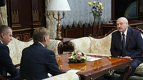 Лукашэнка адзначае беспрэцэдэнтную інтэнсіўнасць супрацоўніцтва Беларусі з ЕІБ
