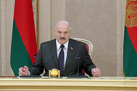 Лукашэнка: дэмакратыі і свабоды ў Беларусі ніколькі не менш, чым у іншых краінах