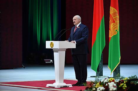 Лукашэнка: Дзень Незалежнасці стаў сімвалам свабоднага і мірнага жыцця