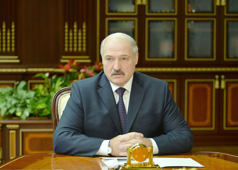 Лукашэнка адобрыў план прымянення рэгіянальнай групоўкі войскаў для разгляду на саюзным ВДС