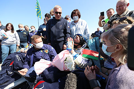 Першы касманаўт суверэннай Беларусі вярнулася на Зямлю. Як завяршылася зорнае падарожжа Васілеўскай