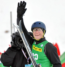Беларус Максім Гусцік стаў пераможцам на этапе Кубка свету па фрыстайле ў лыжнай акрабатыцы