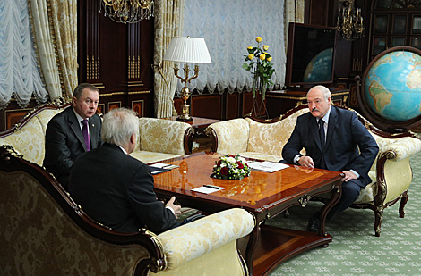 Лукашэнка - Сайдзіку: калі Беларусь можа нешта больш зрабіць для міру ва Украіне, мы гатовы