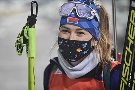 Дзінара Алімбекава выйграла спрынт на этапе КС па біятлоне ў Хохфільцэне