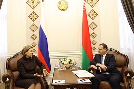 Расія перадала Беларусі ўзоры новай вакцыны ад каранавіруса 