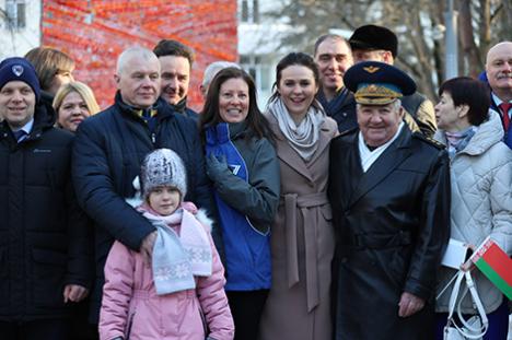 Асноўны і дубліруючы экіпажы ЭП-21 у Зорным гарадку ўрачыста праводзілі на Байканур
