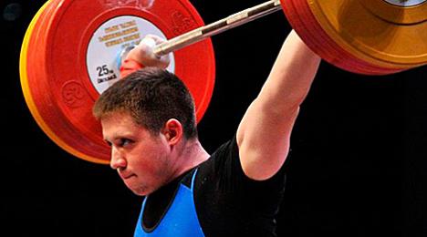 Беларус Андрэй Арлёнак заваяваў серабро юніёрскага ЧС па цяжкай атлетыцы