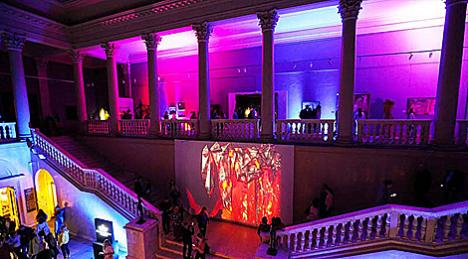 Экспрэсіўныя скульптуры, квесты і калажы - чым здзівіць Ноч музеяў у НММ