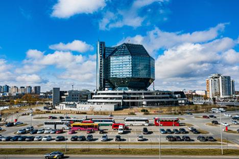 Вернутыя ў Беларусь кнігі і пісьмы Храптовічаў прадстаўлены ў НББ