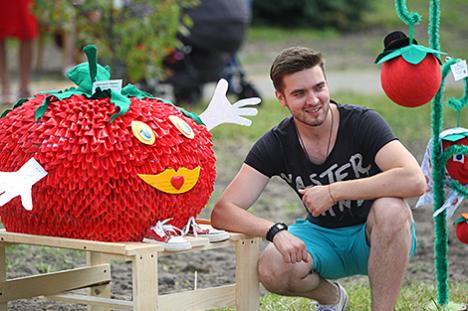 Бітва таматамі і конкурс на скораснае паяданне - Іўе запрашае на свята памідора