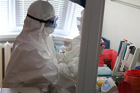 Суперкамп'ютары дапамогуць беларускім вучоным у пошуку прэпаратаў для барацьбы з каранавірусам