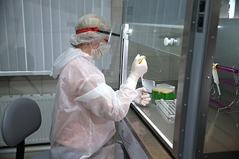 Новых варыянтаў віруса SARS-CoV-2 у Беларусі не выяўлена - Міністэрства аховы здароўя