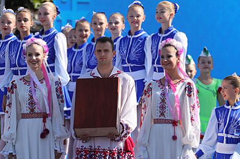 Падораны Брэсту арыгінал Радзівілаўскай Бібліі плануюць перавесці ў лічбавы фармат