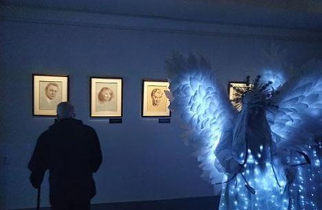 Выставу Нікаса Сафронава 