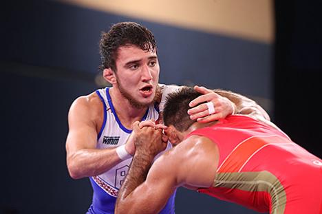 Беларускі барэц Іслам Гусейнаў узяў серабро ІІ Гульняў краін СНД