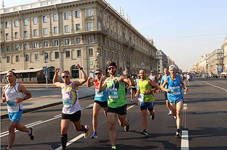 Амаль 25 тыс. аматараў бегу прымуць удзел у Мінскім паўмарафоне 7 верасня